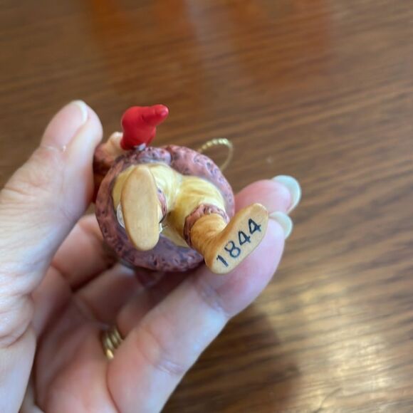 Vtg NWT Evolution of the American Santa Claus “Santa Claus in 1844” ornament - Picture 6 of 8